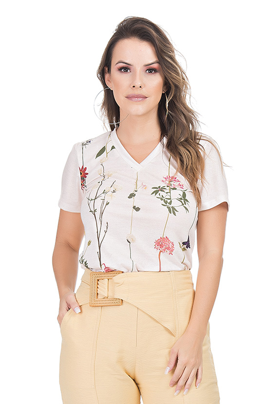 T-SHIRT KÍMIKA ESTAMPADA EM FLORES