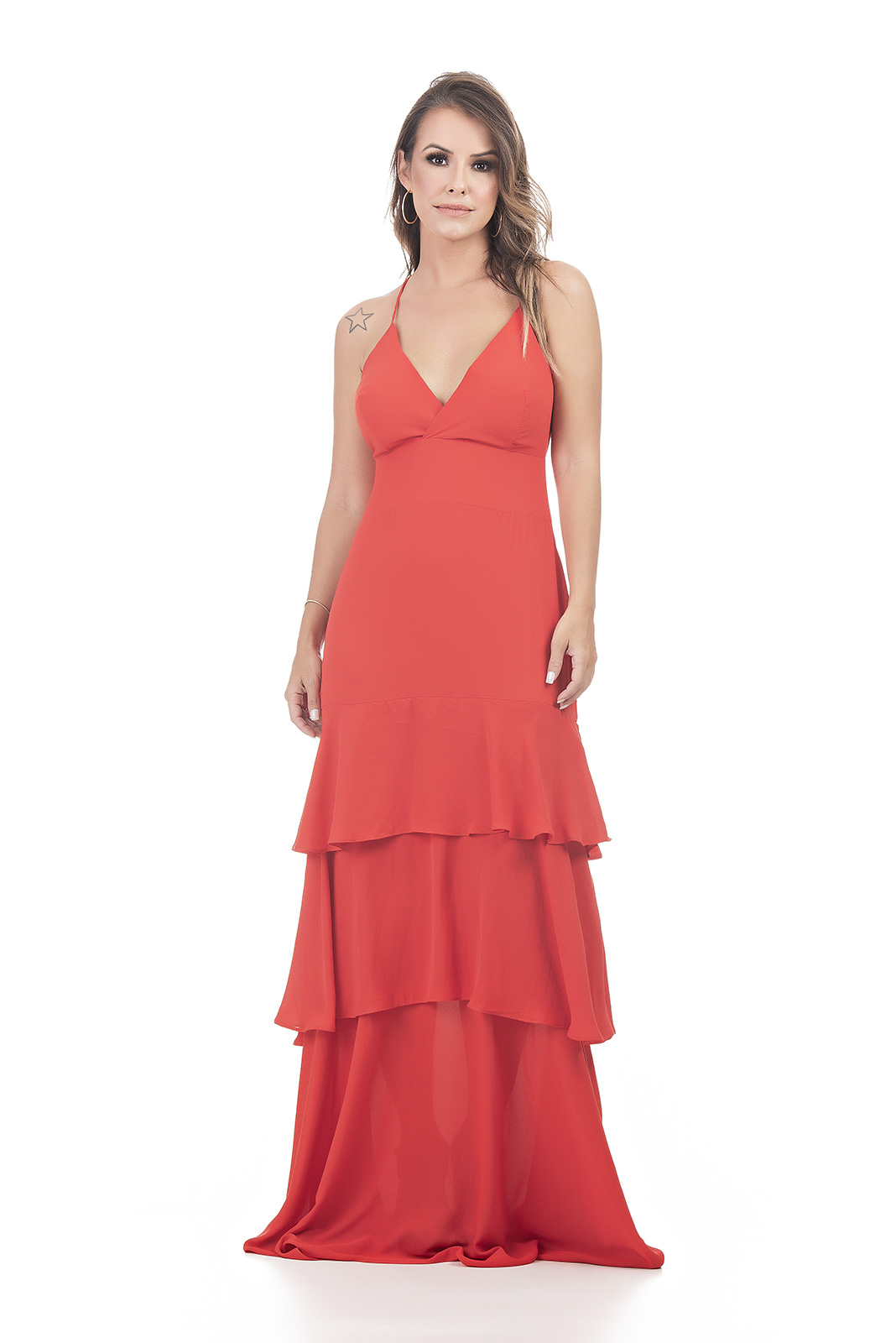 VESTIDO KÍMIKA LONGO EM CREPE FLUÍDO CORAL.