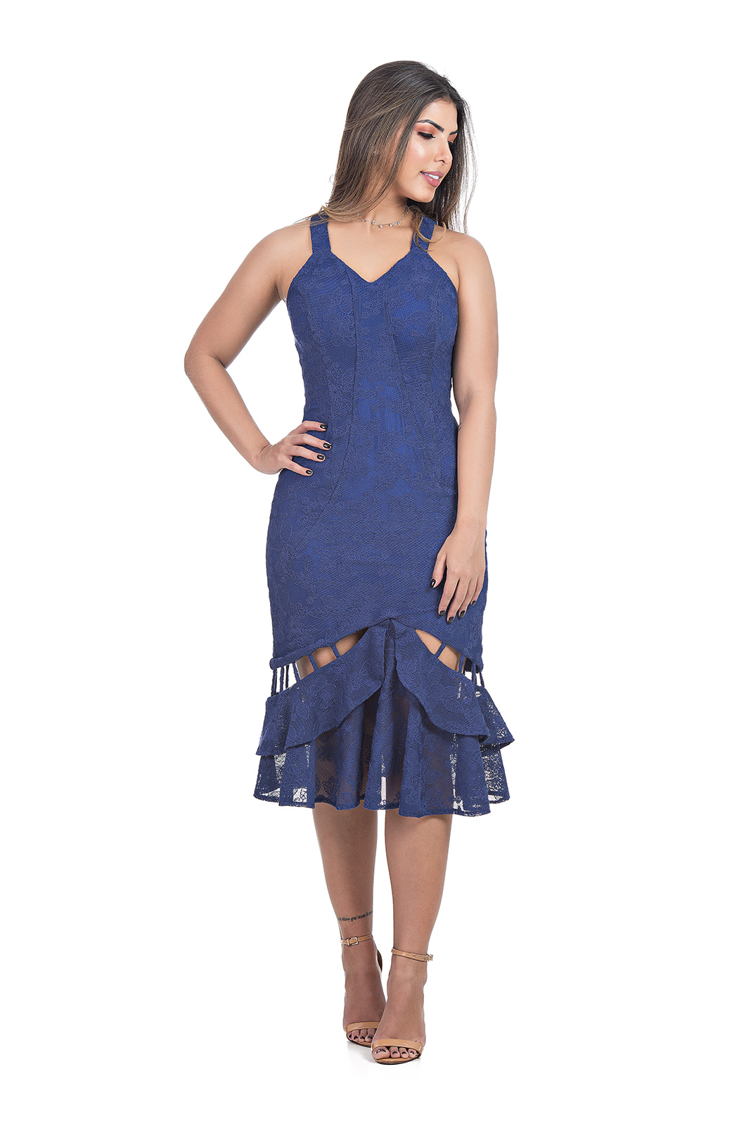 VESTIDO KÍMIKA MÍDI EM RENDA AZUL.