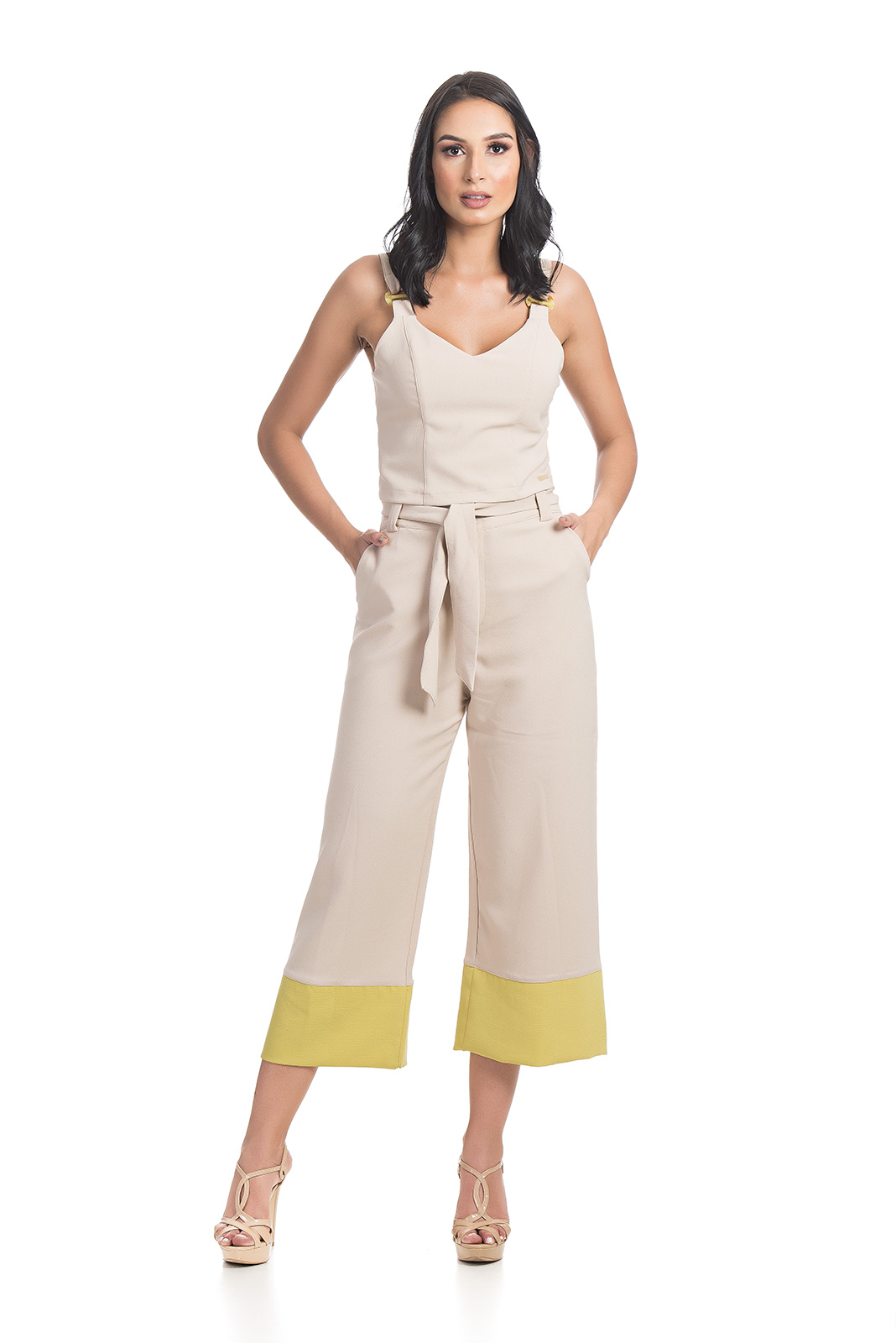CONJUNTO KÍMIKA CALÇA PANTACOURT BEGE.