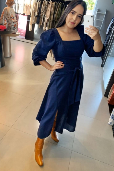 VESTIDO MÍDI KÍMIKA MONOCROMÁTICO EM LINHO COM ELASTANO AZUL