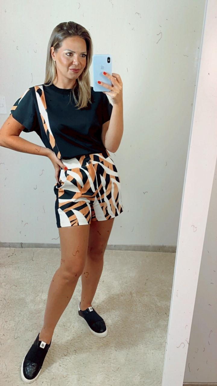 CONJUNTO DE SHORT KÍMIKA FEITO EM CREPE ESTAMPA EXCLUSIVA ANIMAL PRINT