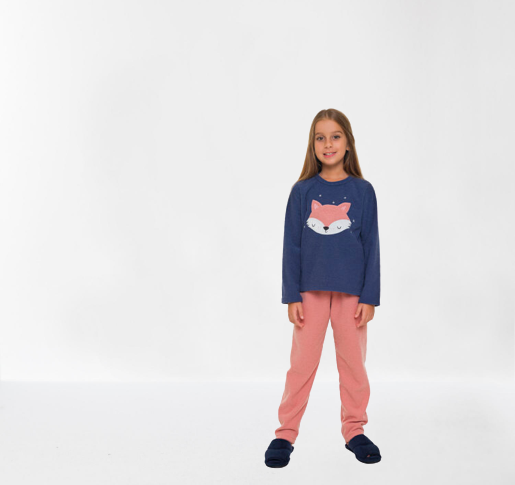 PIJAMA JUVENIL FEMININO DE PLUSH MANGA LONGA GUAXINIMA AZUL COM GOIABA