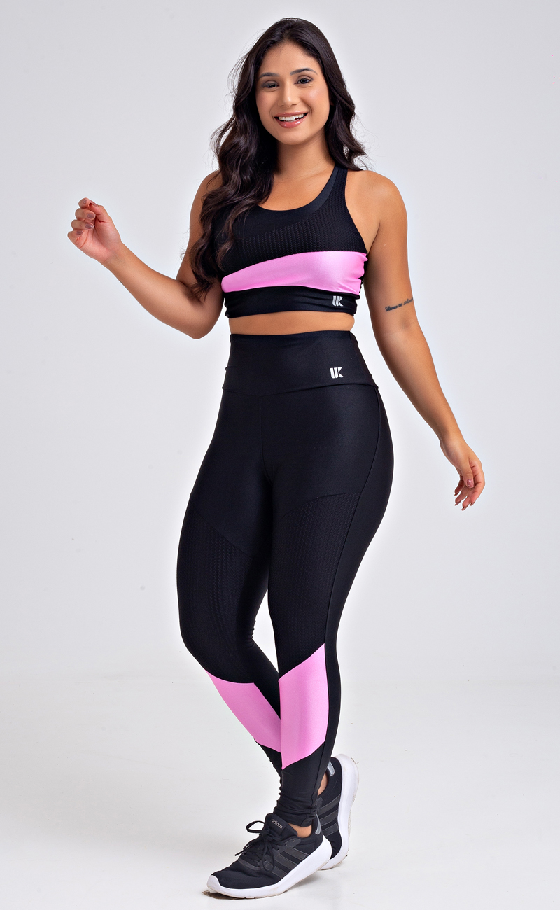 Conjunto Fitness Preto Textura e Recorte Rosa