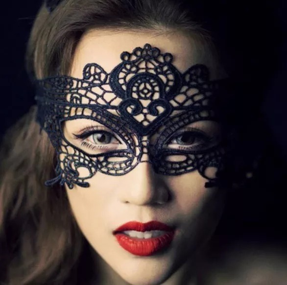 MÁSCARA EM TECIDO ANASTASIA LACE 50 TONS COR: PRETO, ROSA E BRANCO
