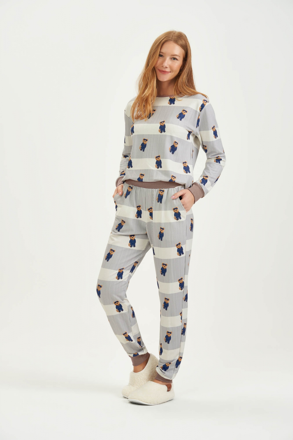 PIJAMA FEMININO LONGO MOLETINHO URSINHO COR COM AMOR