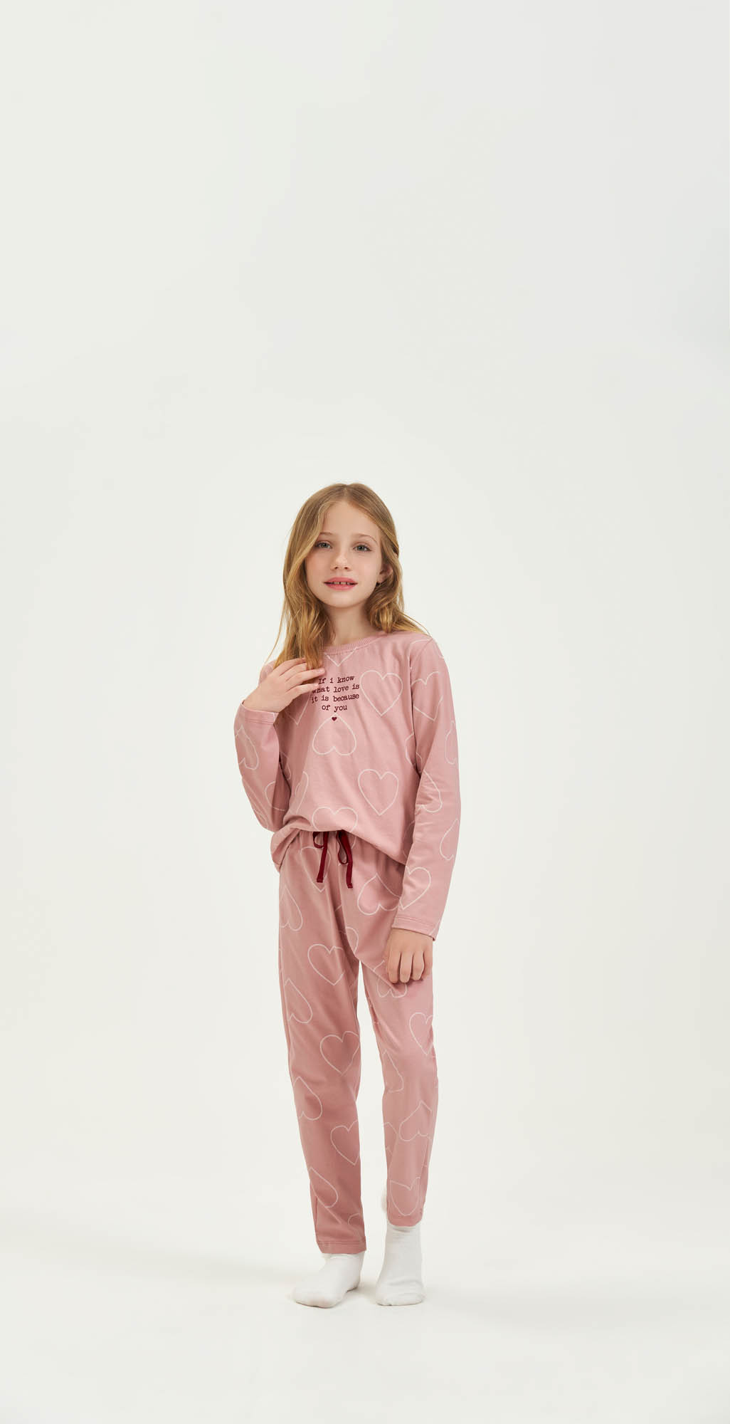 PIJAMA INFANTIL FEMININO LONGO CORAÇÃO COR COM AMOR