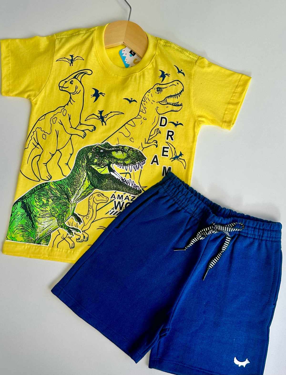 Conjunto Dinossauro Amarelo