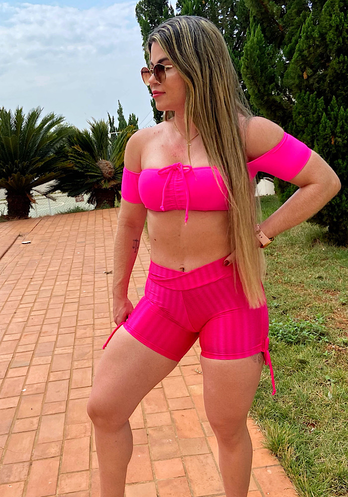 Short Rosa Magenta com Bolso Empina BB