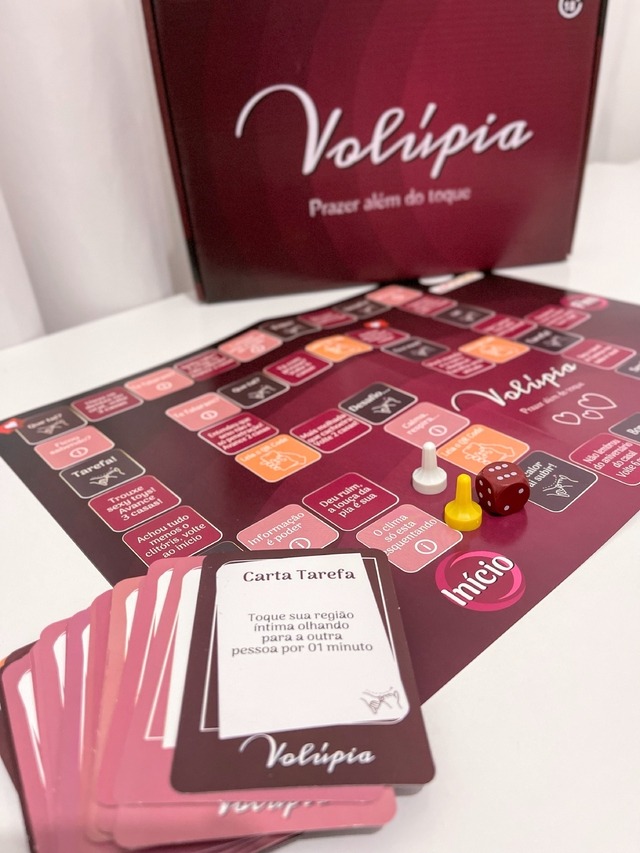 JOGO DE TABULEIRO E CARTAS VOL&Uacute;PIA PRAZER AL&Eacute;M DO TOQUE DIVERS&Atilde;O AO CUBO