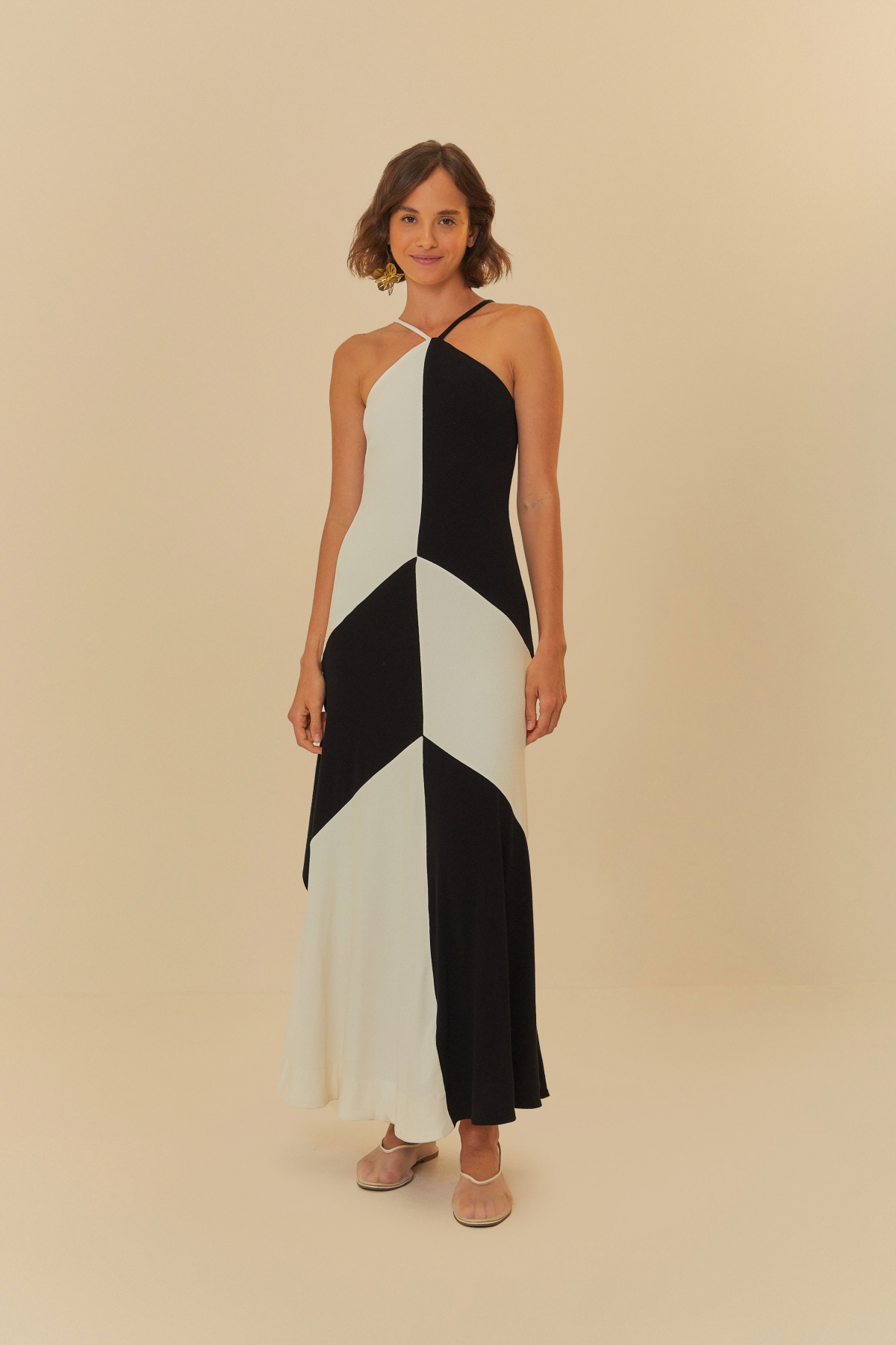 VESTIDO FRENTE UNICA PATCH