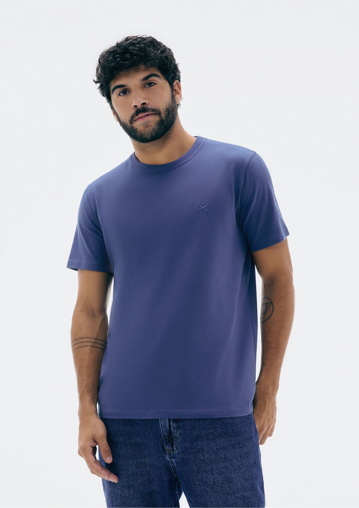 Camiseta Básica Masculina World Com Bordado