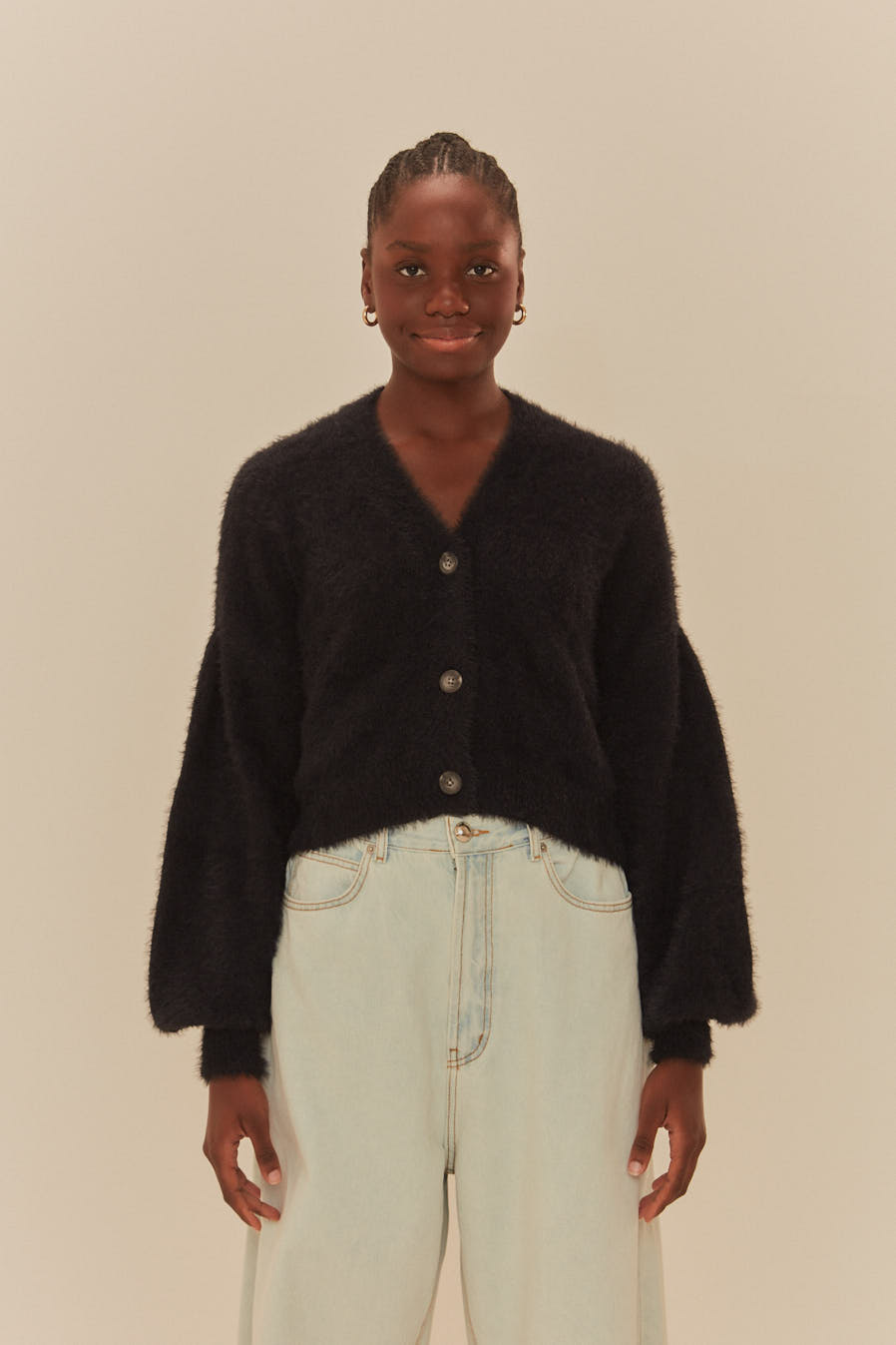 CARDIGAN CURTO PELINHO PRETO