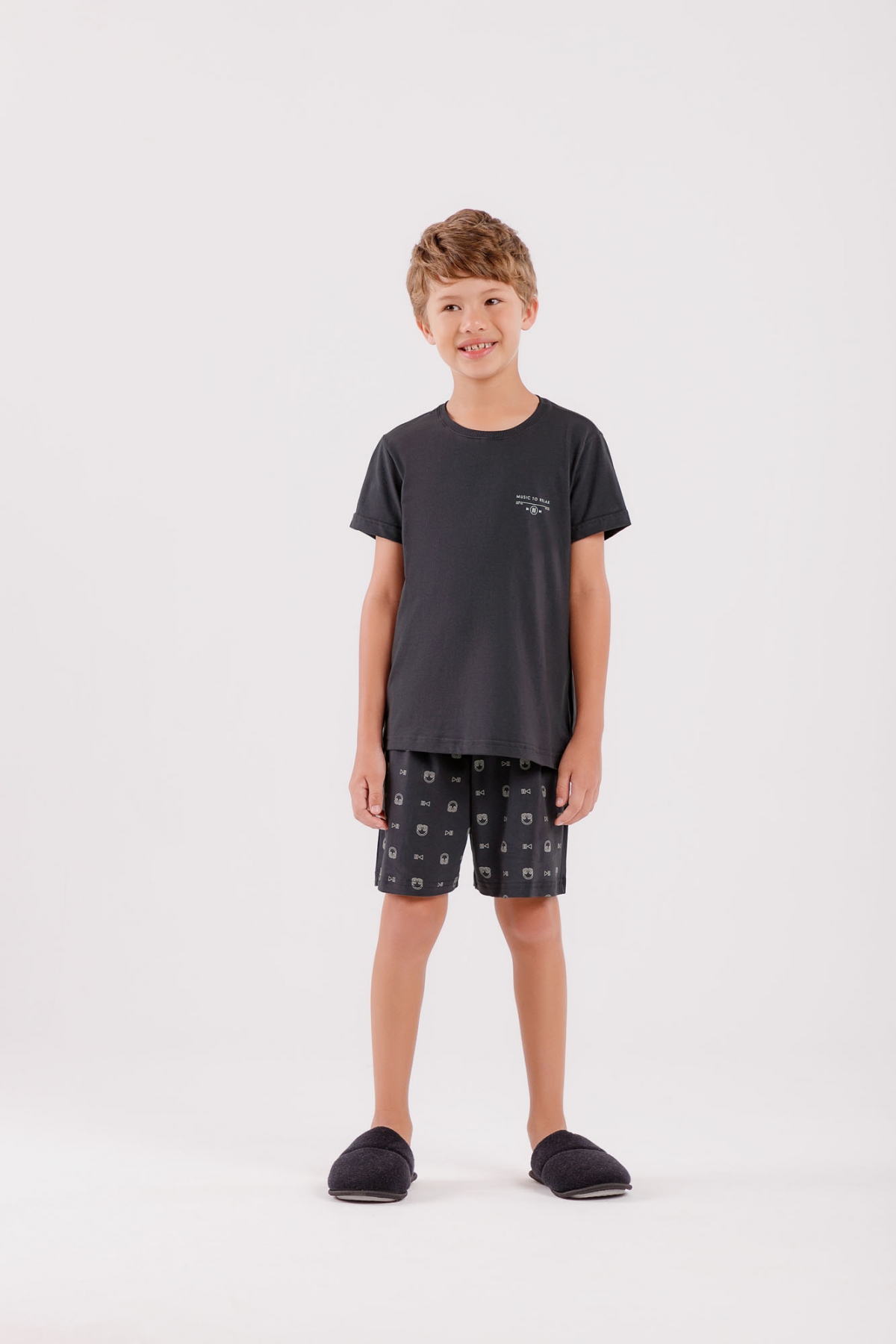 PIJAMA MASCULINO INFANTIL CURTO MUSIC PRETO - COR COM AMOR