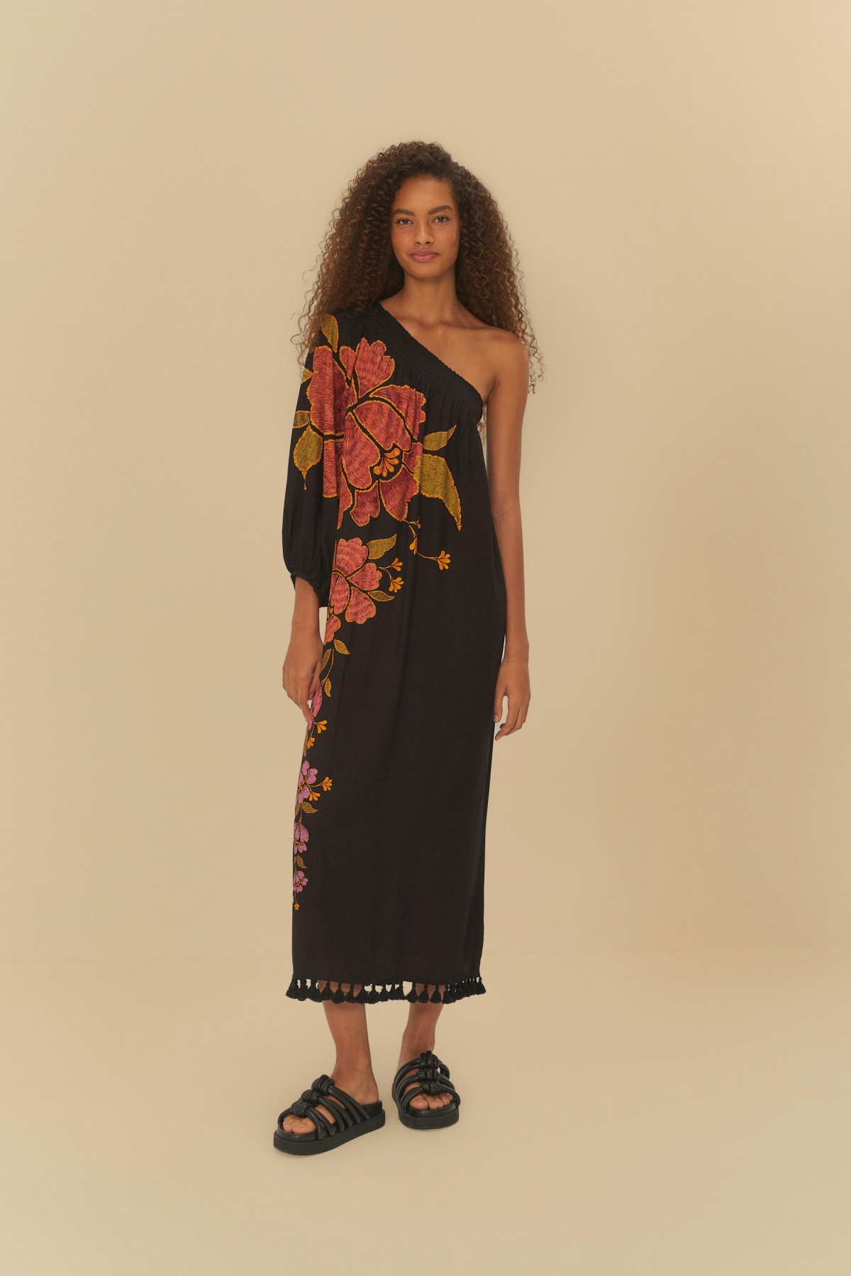 VESTIDO UM OMBRO SO MADALENA