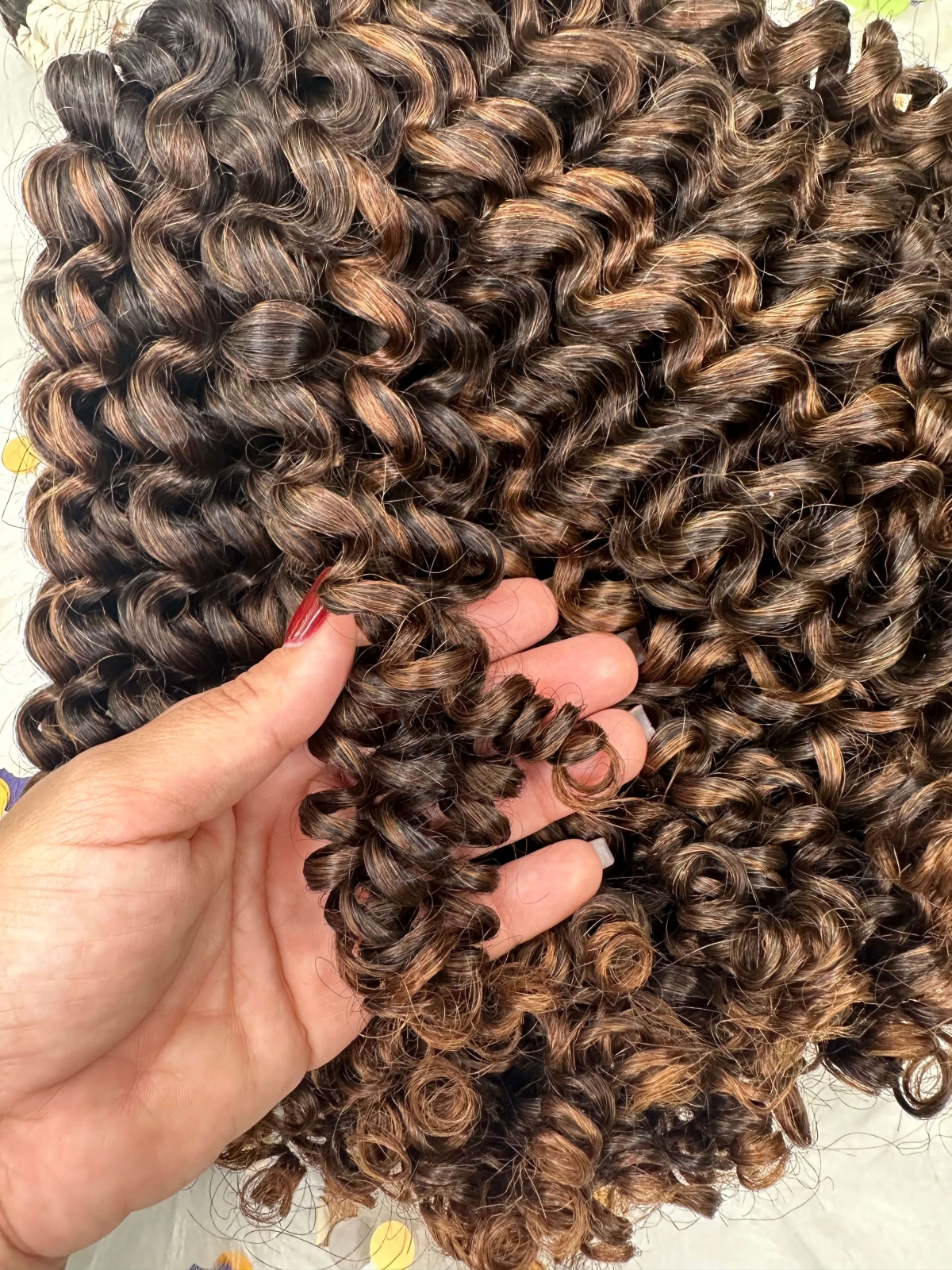 Cabelo Humano Cacheado tipo 2 55 CM Morena Iluminado Mesclado