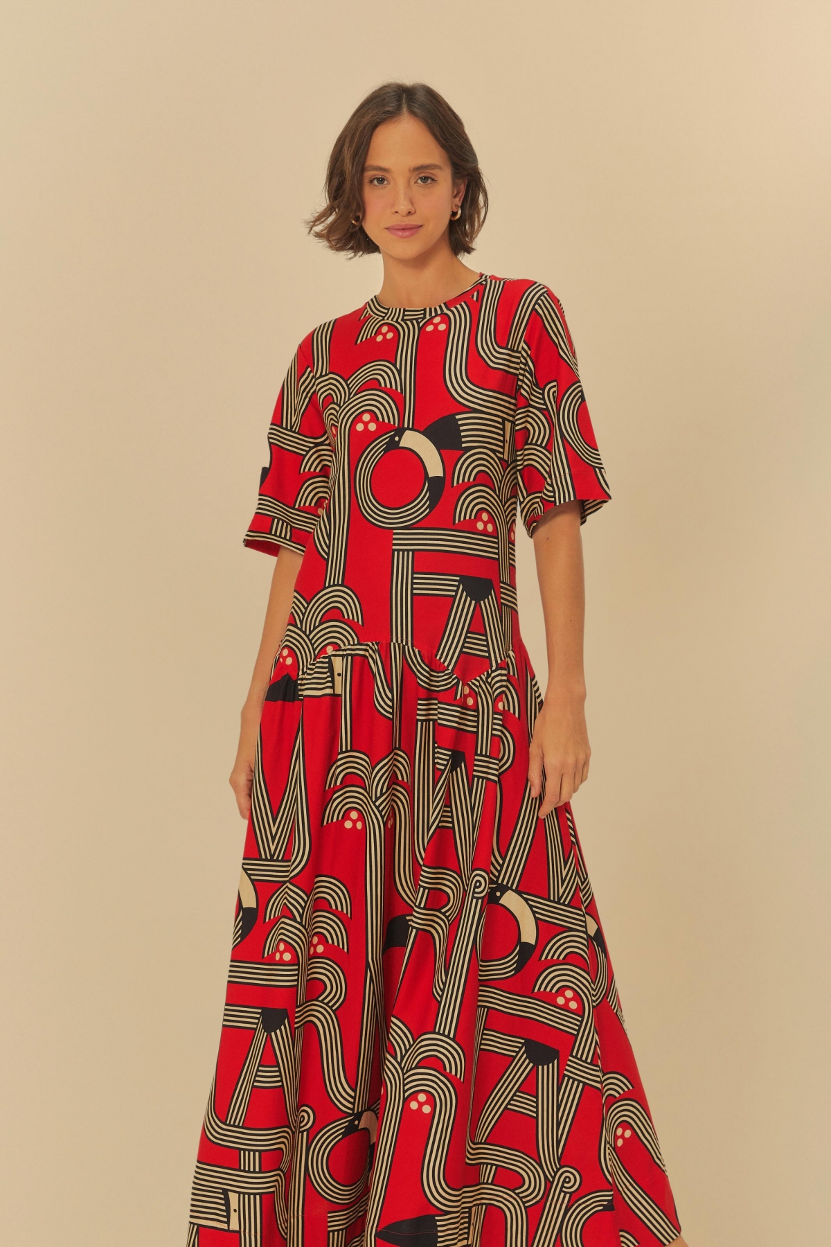 VESTIDO RECORTE LOGOTUCA