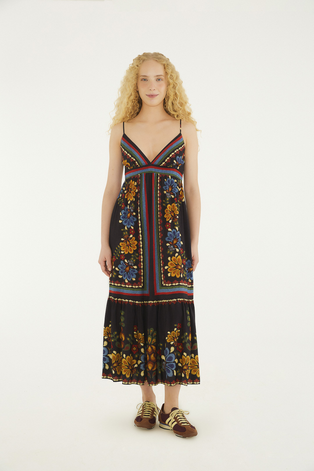VESTIDO CROPPED LENCO LATINA