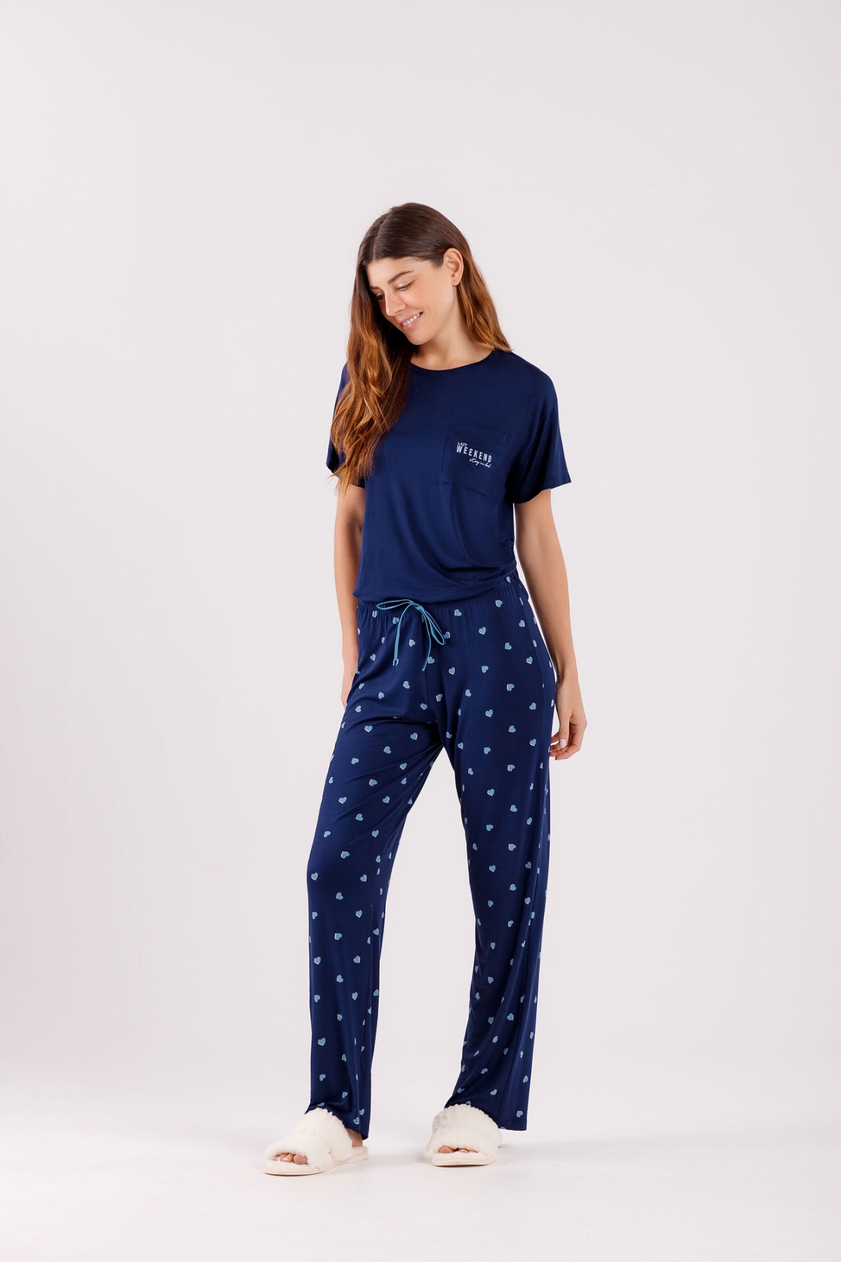 PIJAMA FEMININO MANGA CURTA COM CALÇA CORAÇÃO - COR COM AMOR