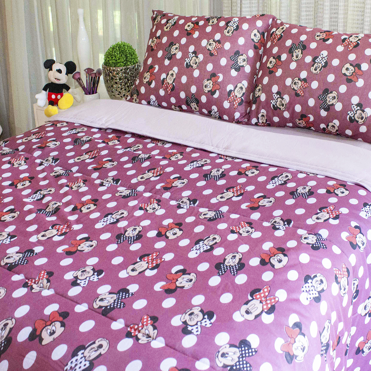 Edredom Portallar Casal Malha Misto 70% Algodão e 30% Poliéster Disney Minnie Wine 2,00mx2,20m Malbec Claro