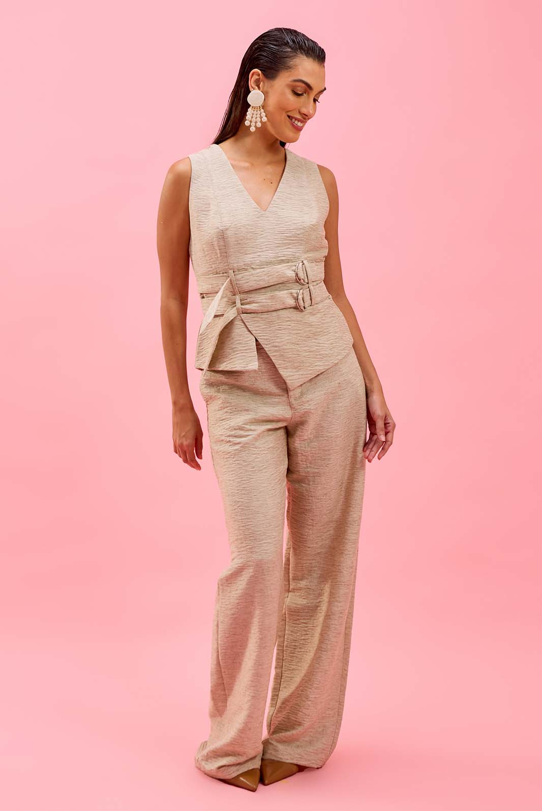 Conjunto de Calça e Blusa Assimétrica Bege 