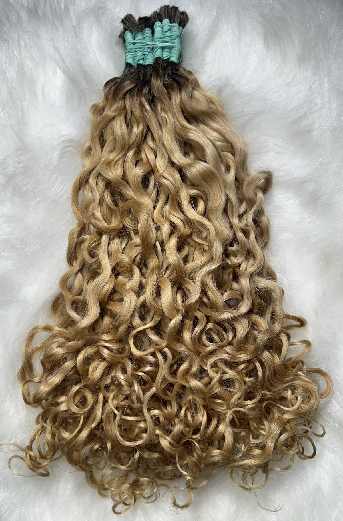 Cabelo Humano Brasileiro Cacheado Caipira Loiro 75 CM