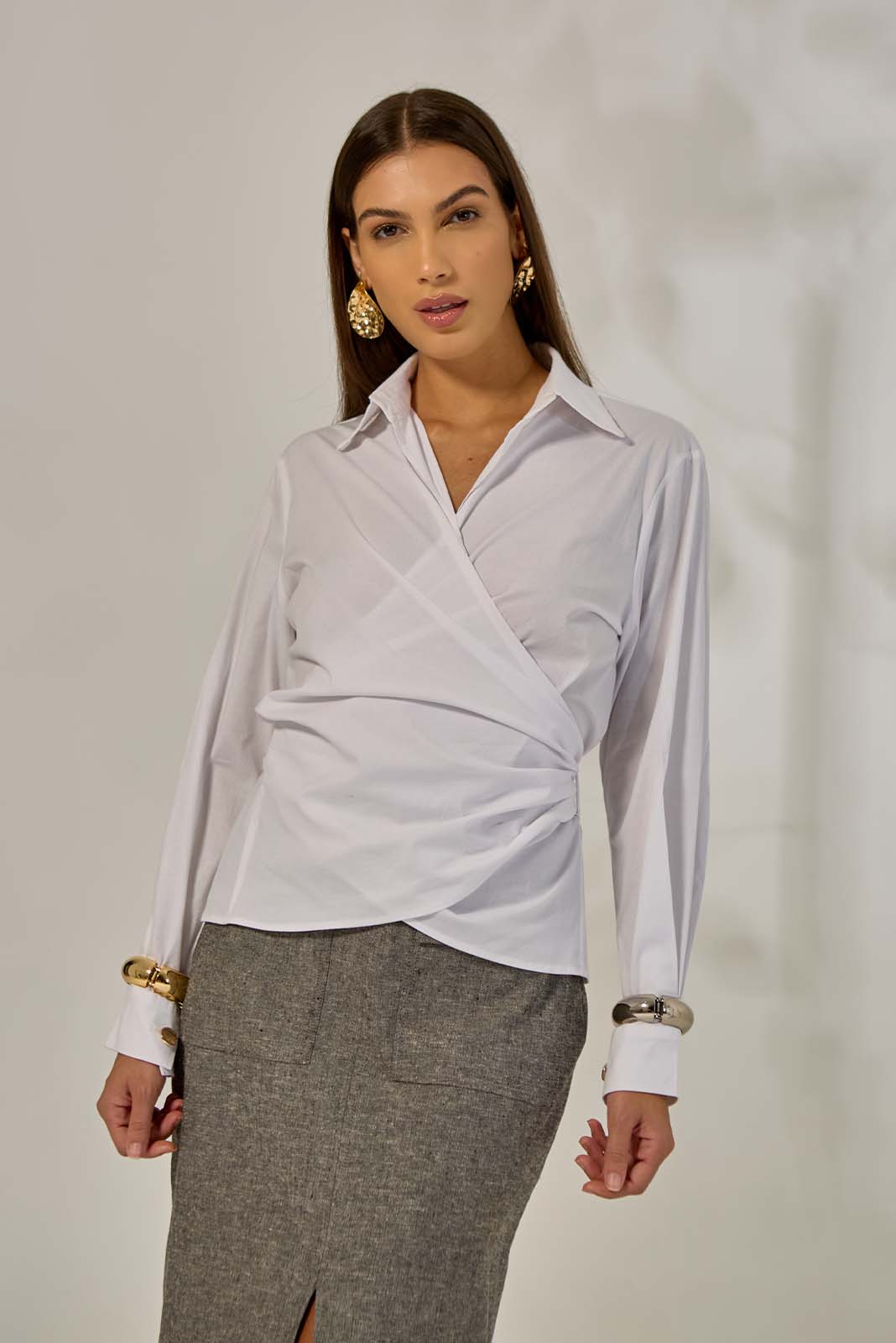 Camisa Branca com Transpasse 