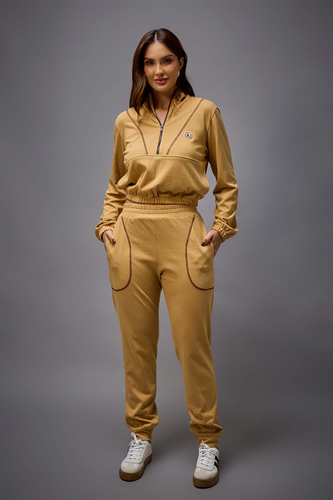 Conjunto de Calça e Moletom Caramelo