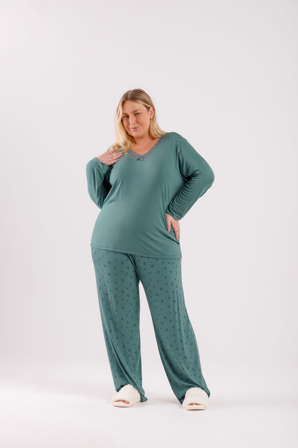 PIJAMA FEMININO LONGO VERDE PLUS SIZE - COR COM AMOR