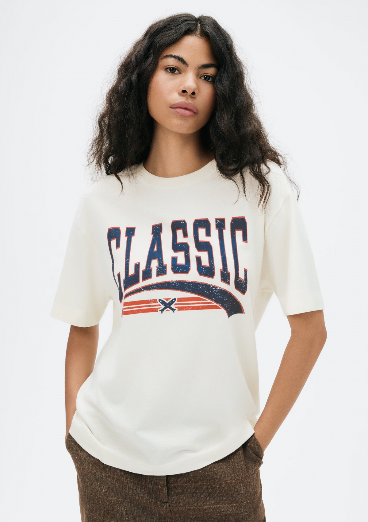 Camiseta Classic Feminina Manga Curta Oversized