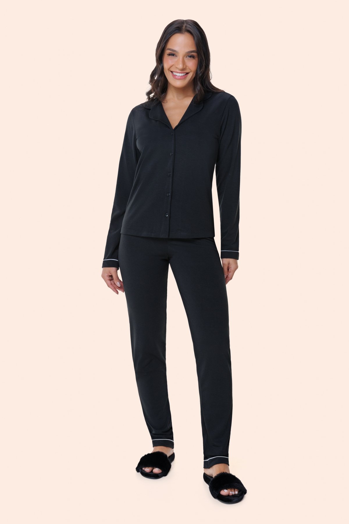PIJAMA FEMININO LONGO COM BOTÕES PRETO PLUS SIZE - BOCEJINHO