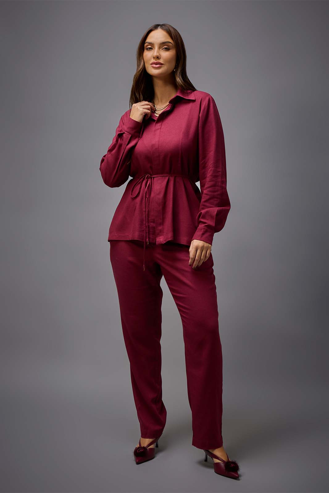 Conjunto de Calça e Camisa com Babado Vinho 