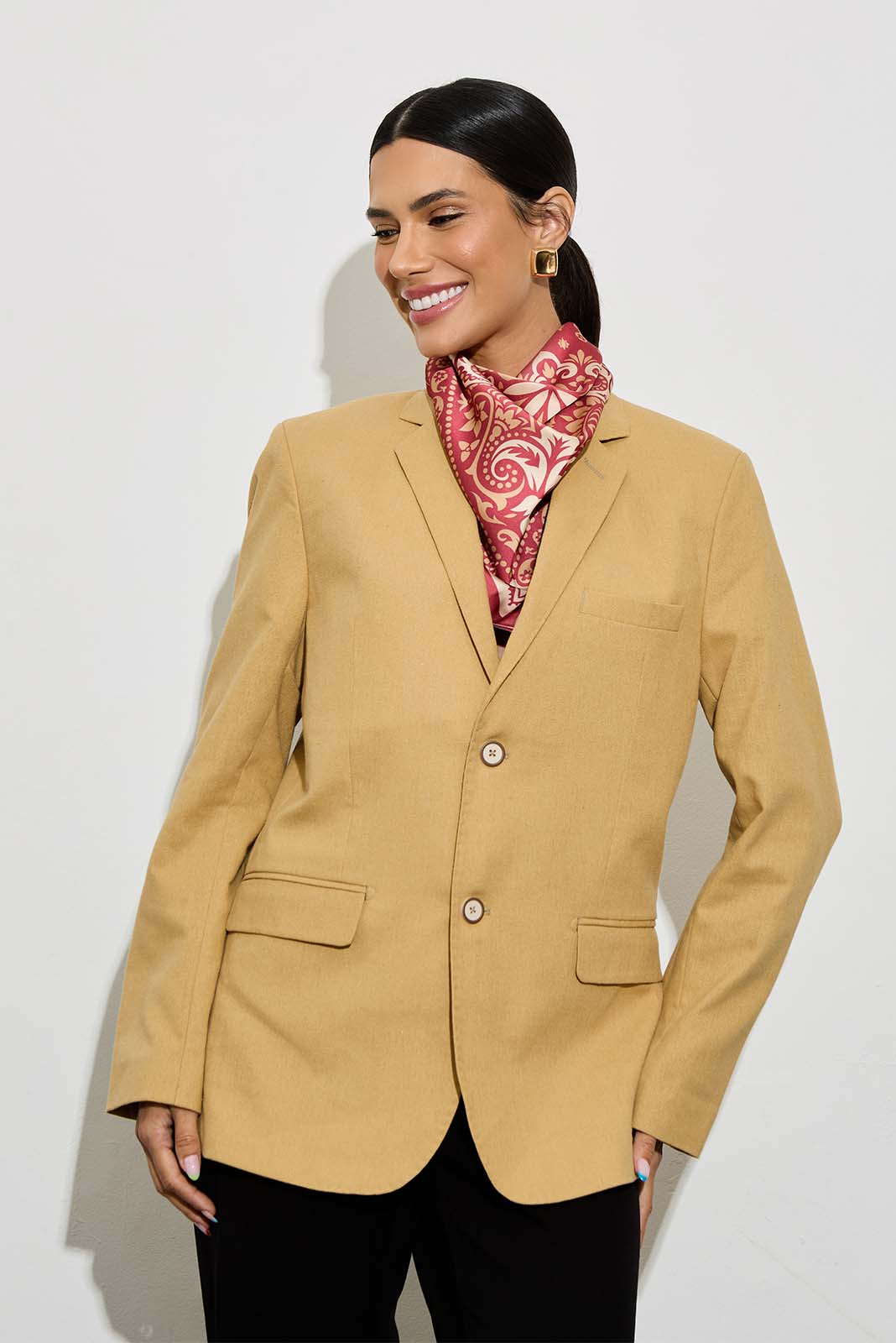 Blazer em Linho Mocha Mousse
