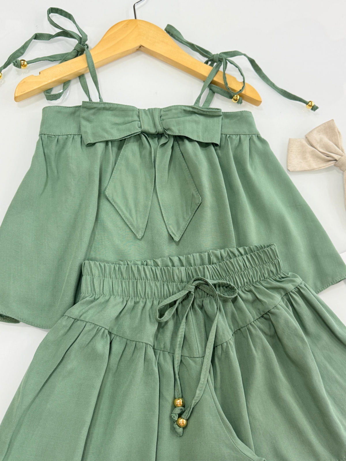 Conjunto Laço Cor Oliva