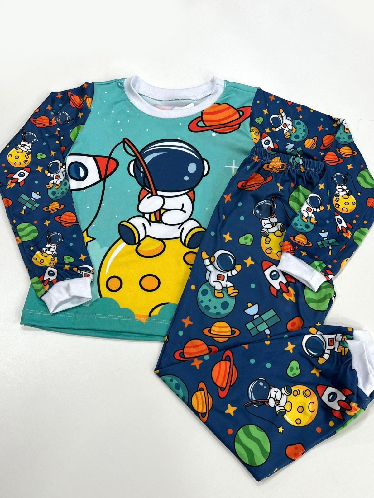 Pijama Manga Longa Astronauta