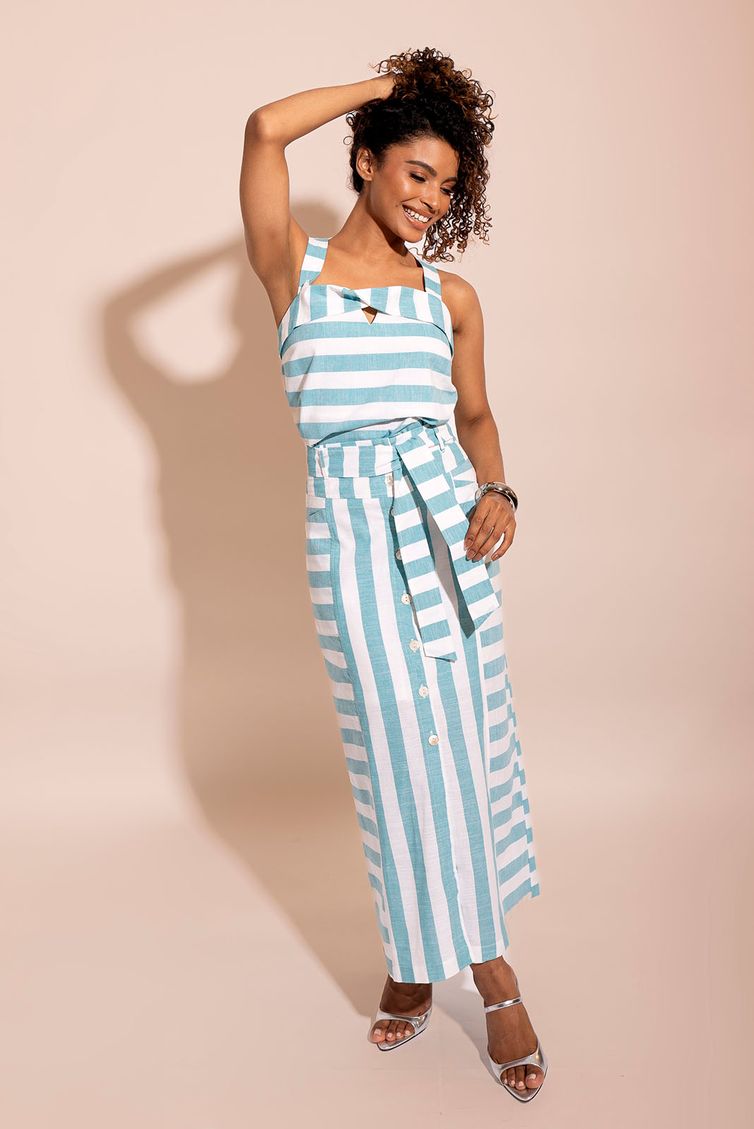 Conjunto de Saia Midi e Blusa de Alça Mix de Listras Azul 