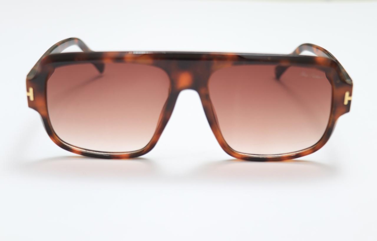 &Oacute;culos De Sol Feminino Class Premium Ref D018 Tam 56 Cor 2