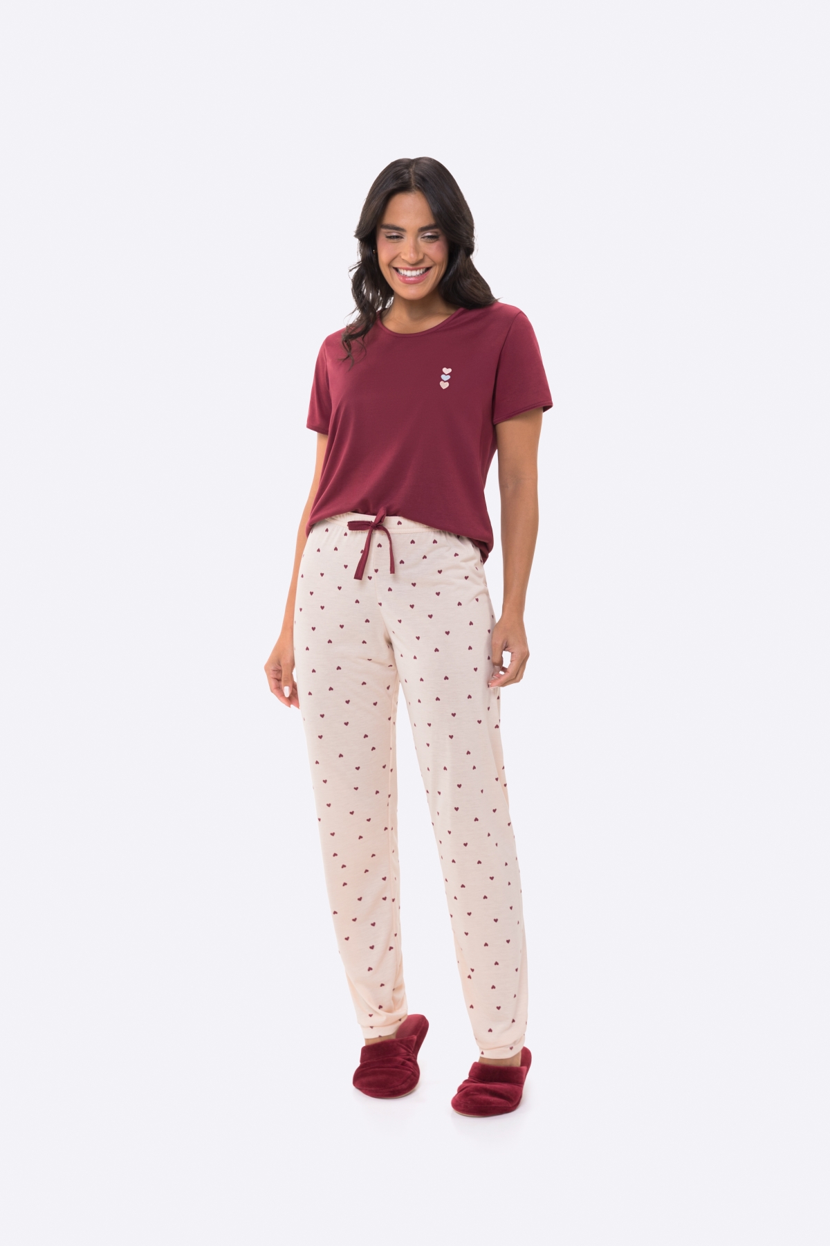 PIJAMA FEMININO MANGA CURTA E CAL&Ccedil;A VINHO CORA&Ccedil;&Atilde;O PLUS SIZE - BOCEJINHO