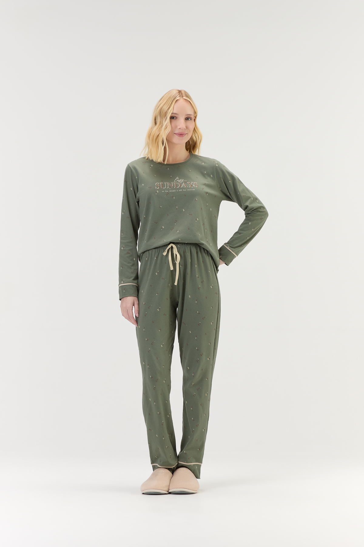 PIJAMA FEMININO MANGA LONGA E CALÇA VERDE - COR COM AMOR
