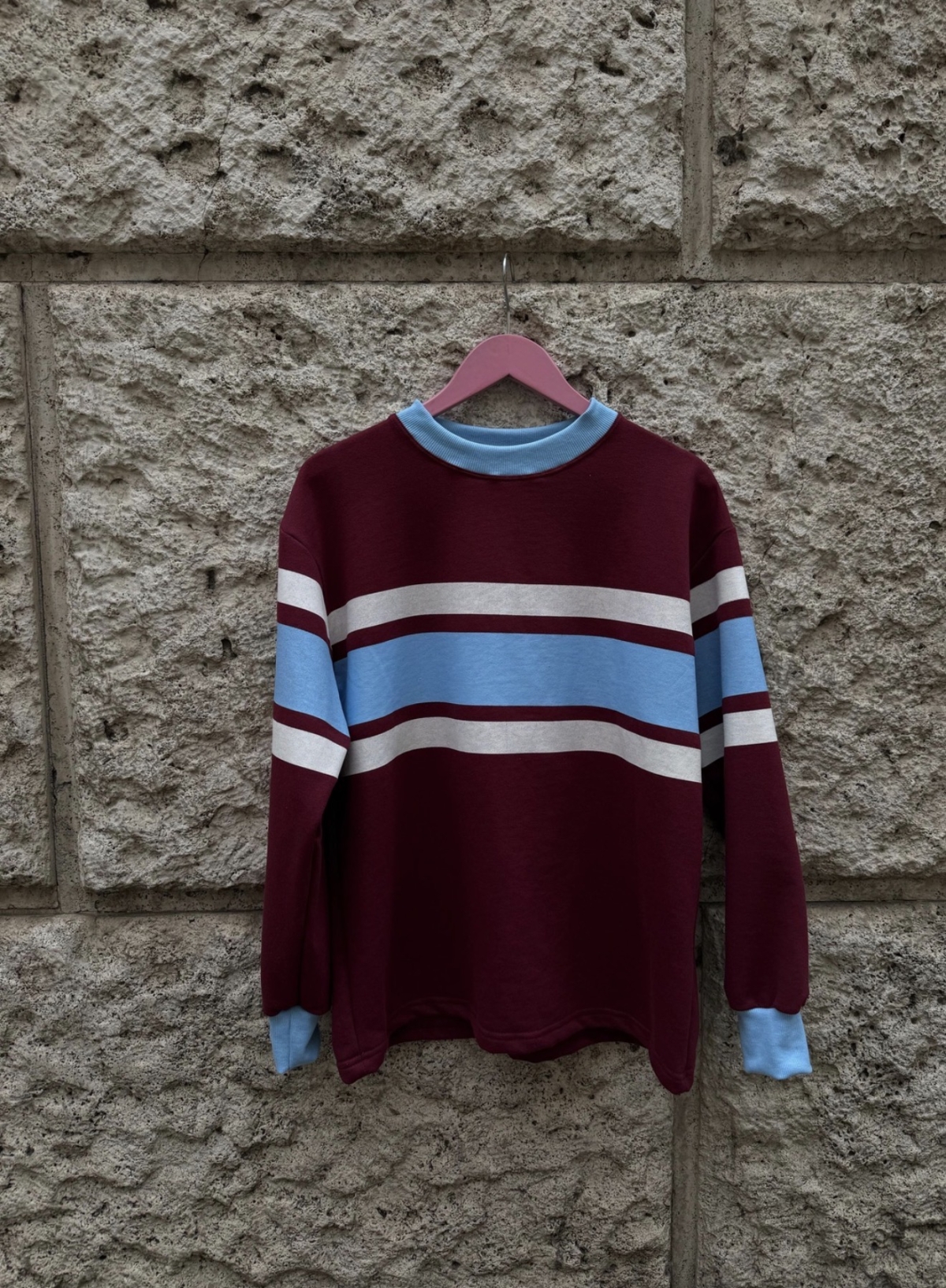 MOLETOM BORDO COM LISTRA