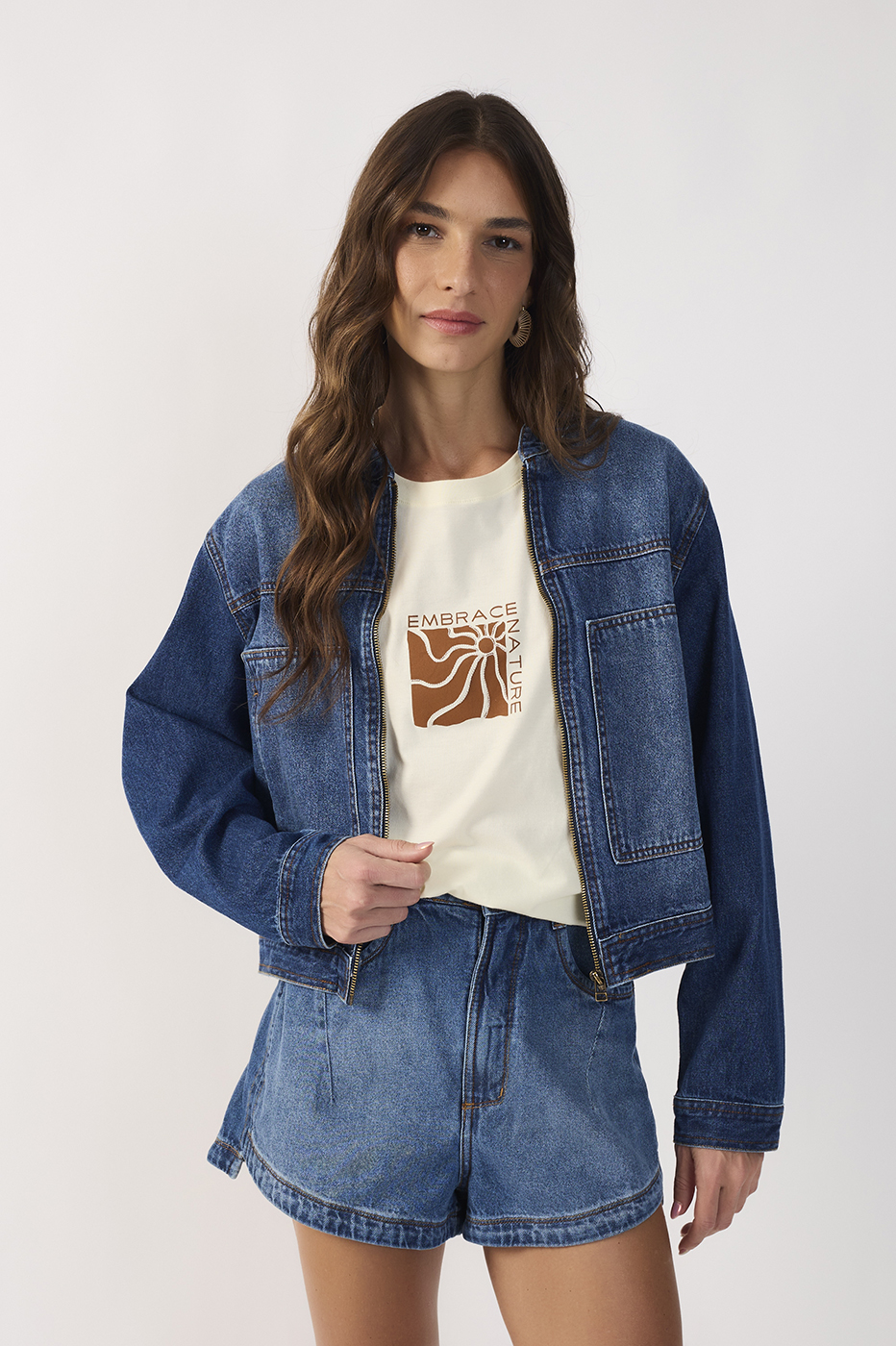 JAQUETA JEANS PESPONTOS ZIPER JEANS