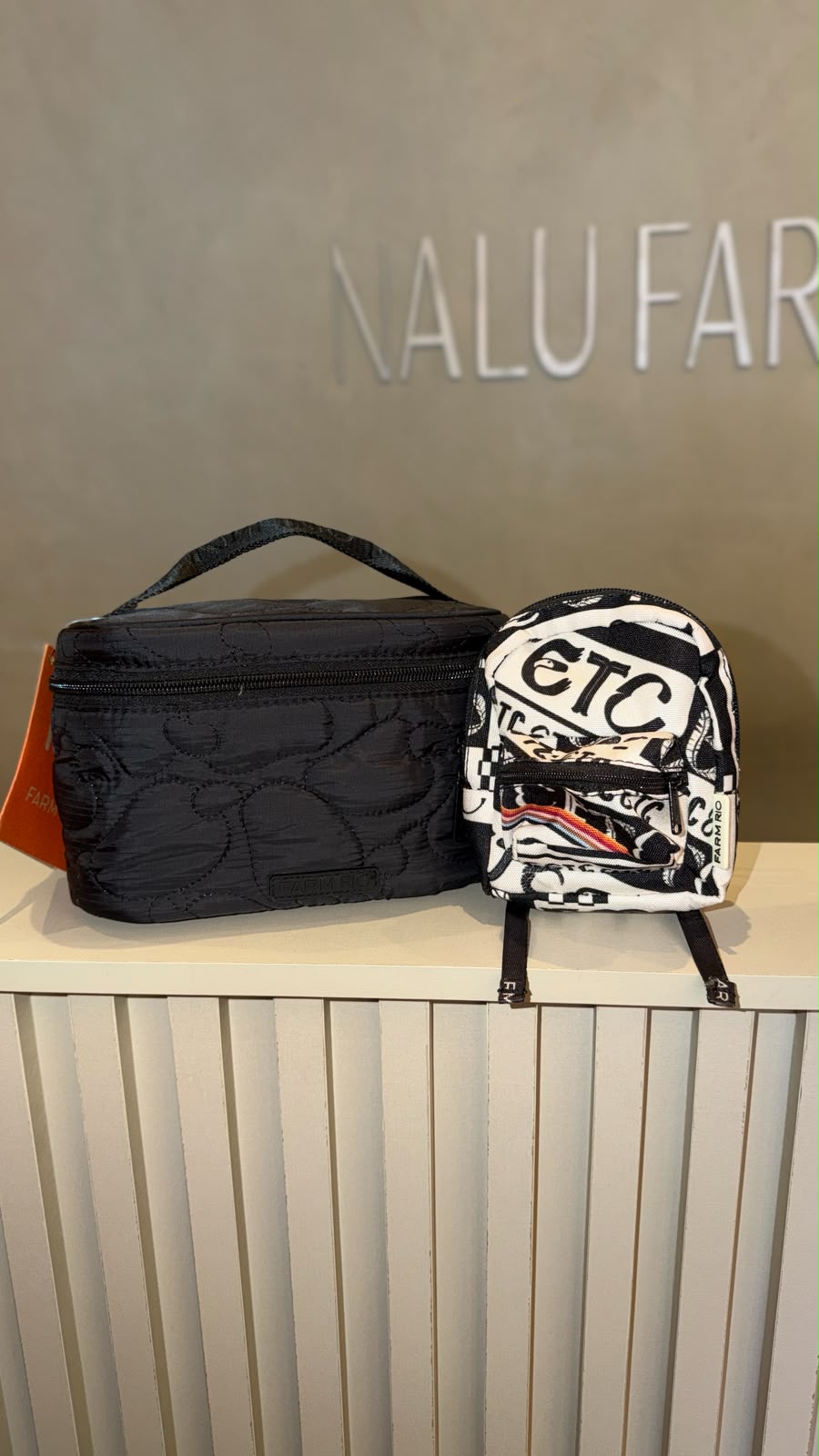 KIT NECESSAIRE ME LEVA + XODOZINHO