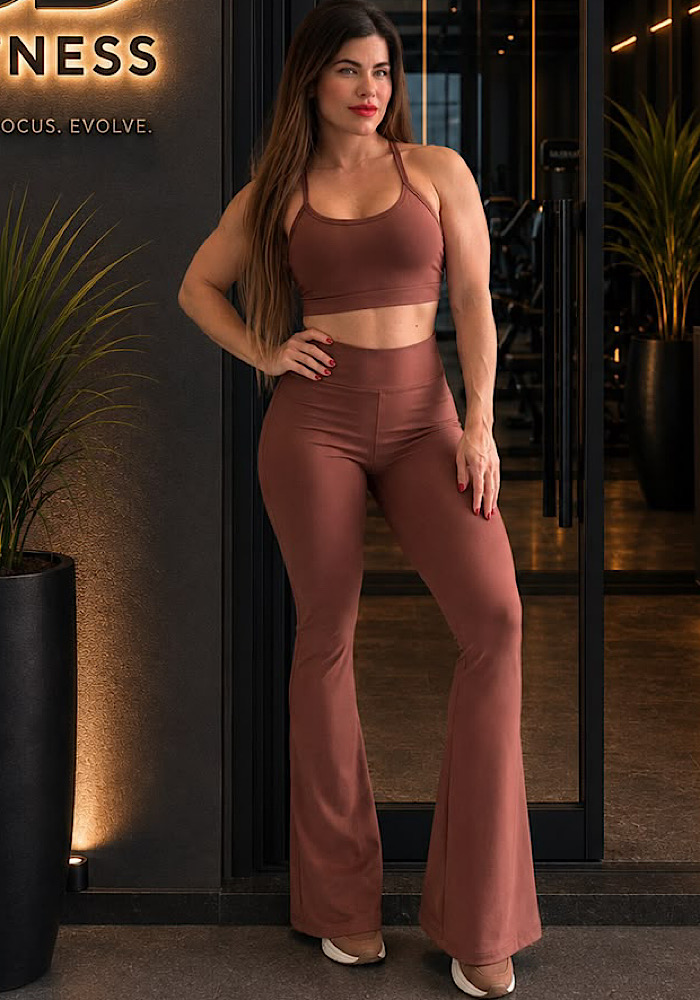 Conjunto Flare Tradicional Marrom