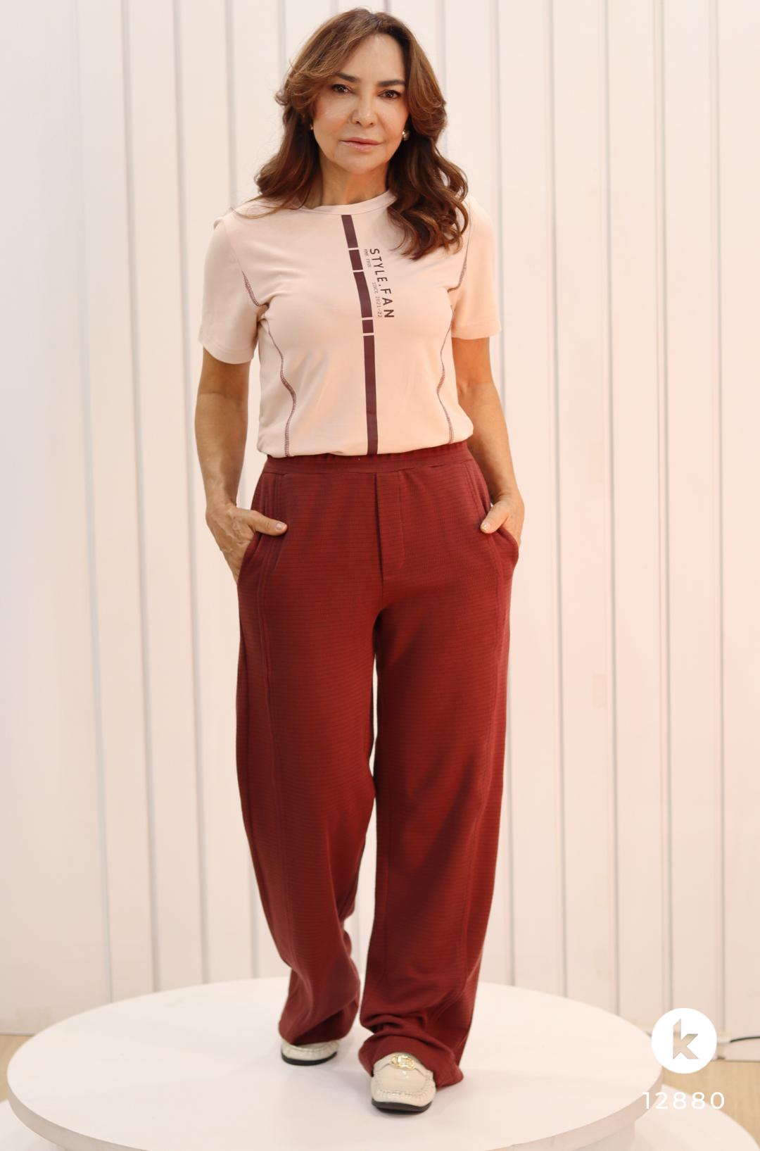 Conjunto de Calça e T-shirt Marrom