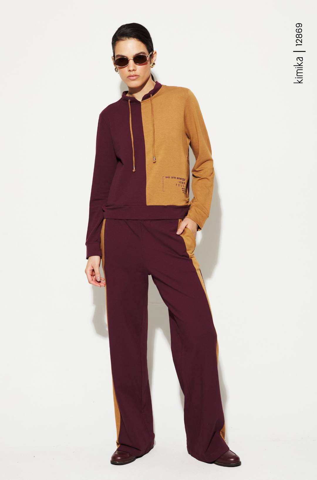 Conjunto de Calça Vinho e Blusa Bicolor