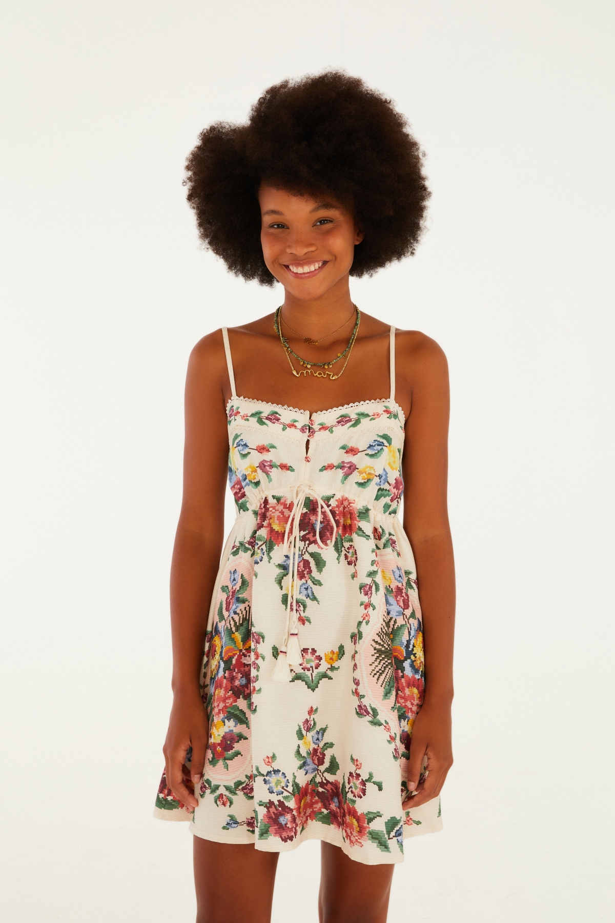 VESTIDO CURTO TAPETE DE FLOR
