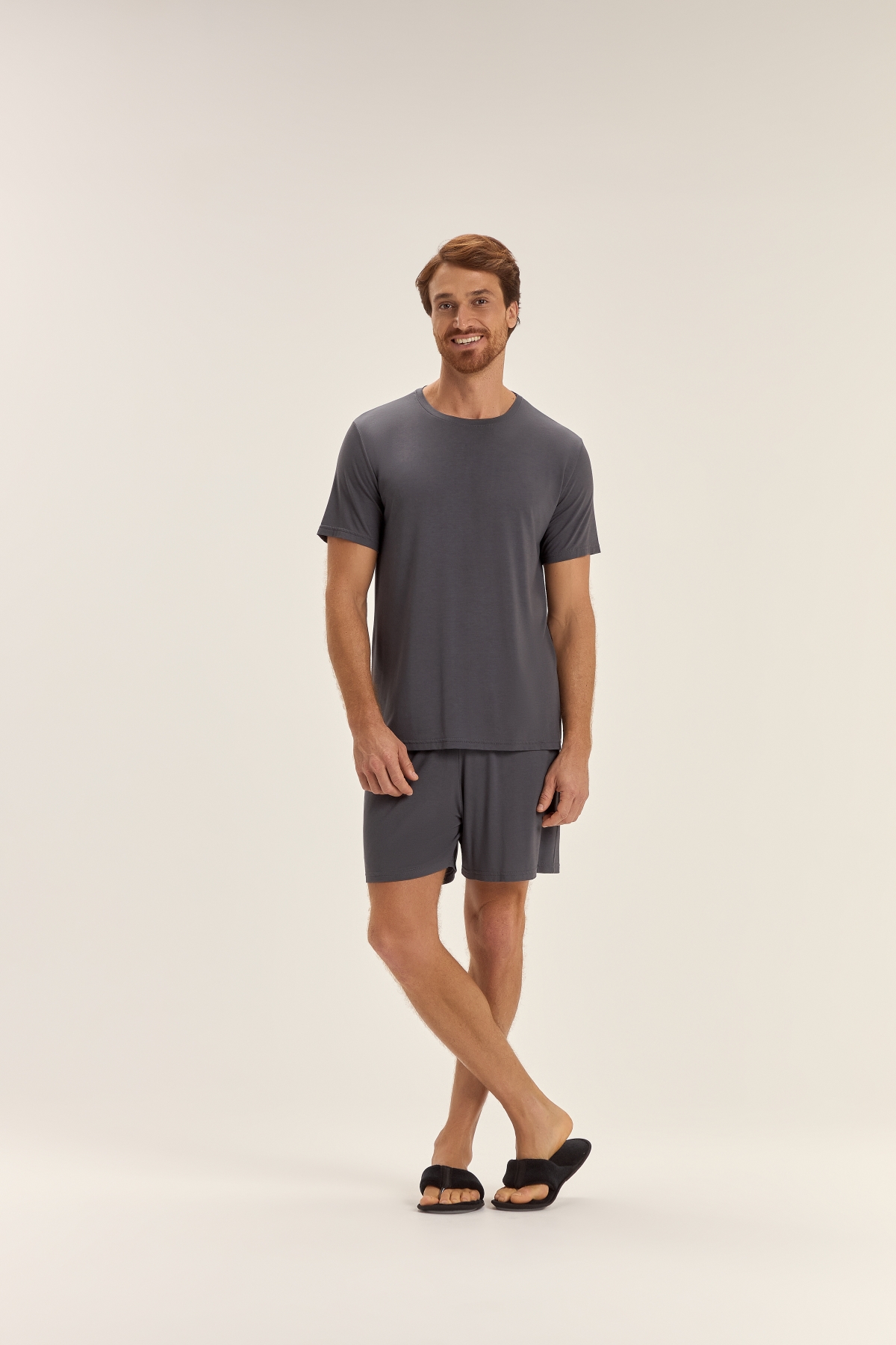 PIJAMA MASCULINO MANGA CURTA E BERMUDA CHUMBO - COR COM AMOR