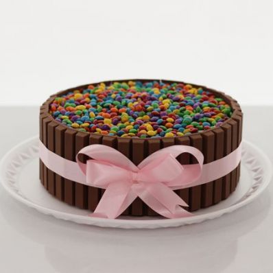 Bolo Kit Kat com Cobertura de Confete 