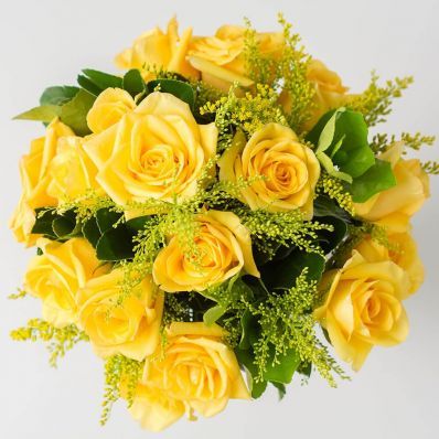 Buquê 1 dúzia de rosas amarelas 