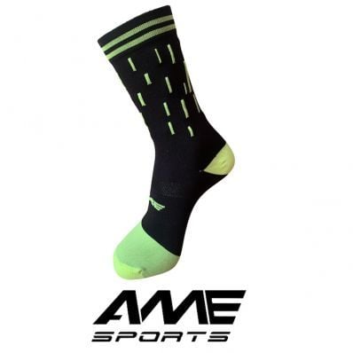 MEIA 77 PRETA COM RISCOS VERTICAIS AMARELO FLUOR TAM 38 A 43 - AME SPORTS